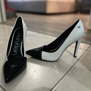 Calvin Klein heals - size 9